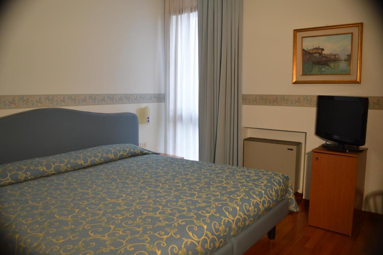 Hotel Sagittario Padova Esterno foto