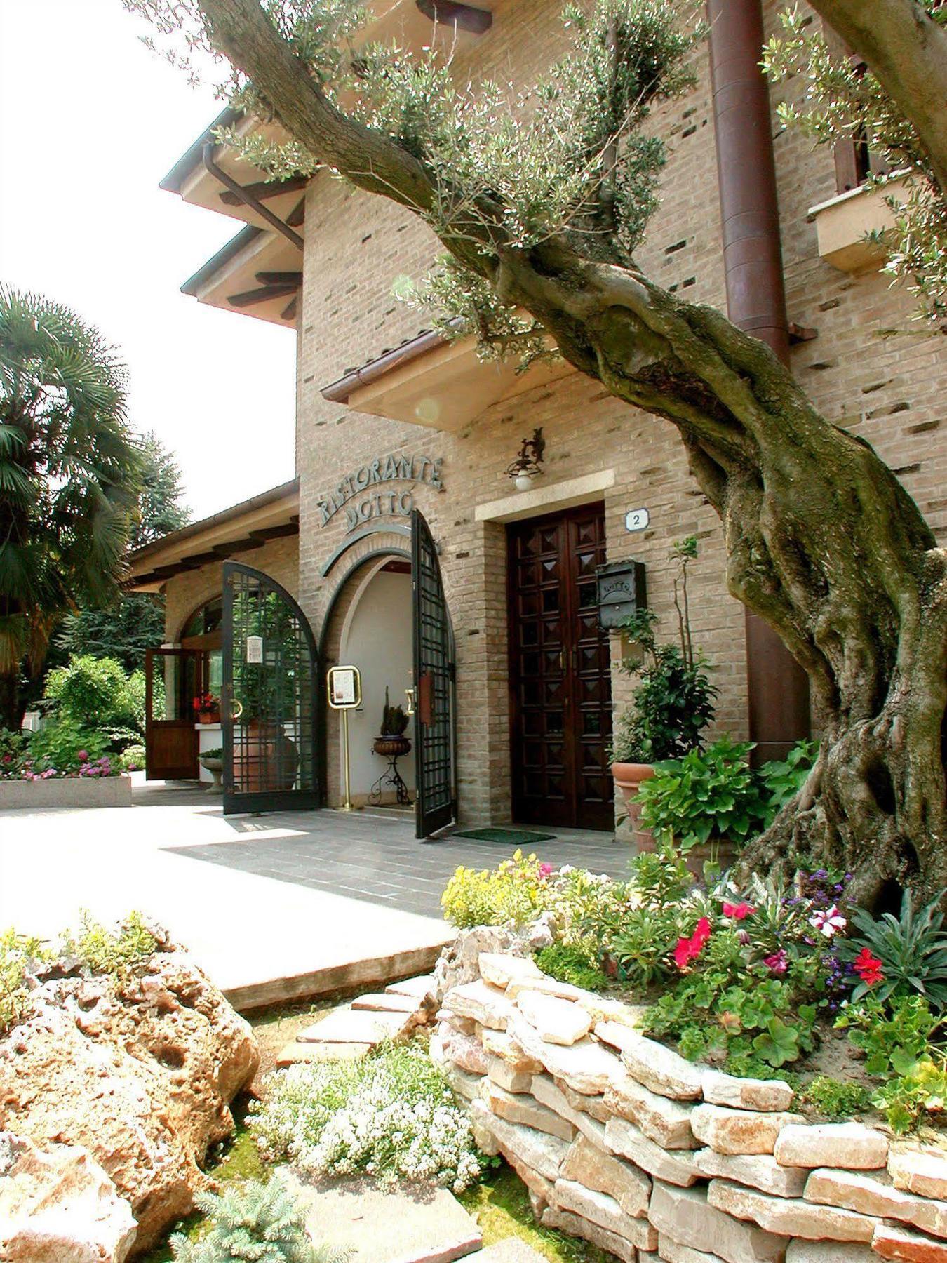 Hotel Sagittario Padova Esterno foto