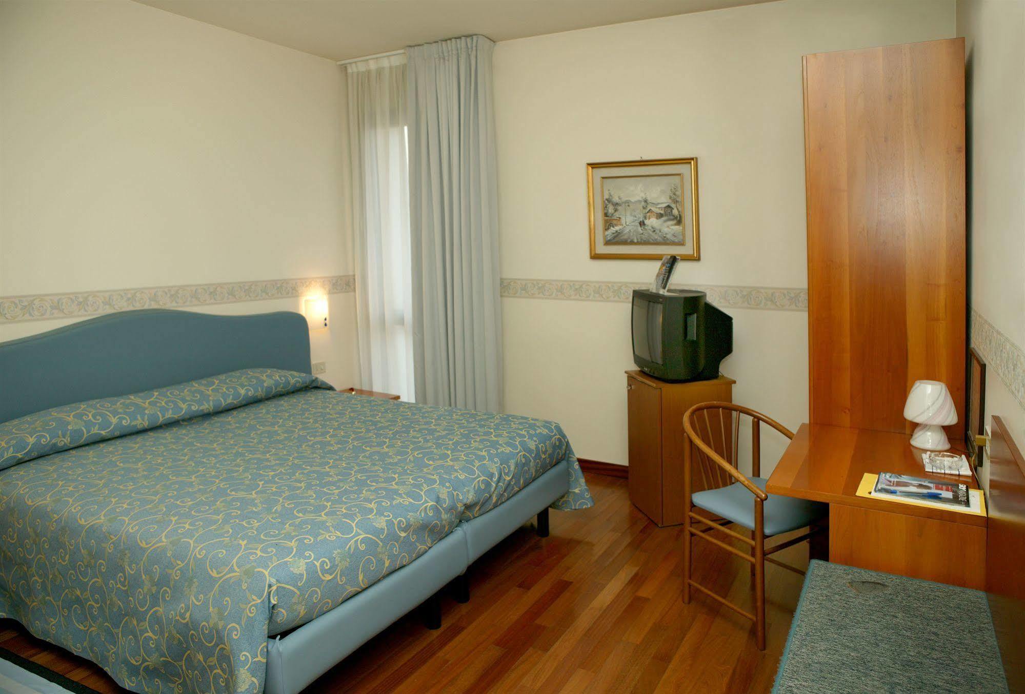 Hotel Sagittario Padova Esterno foto