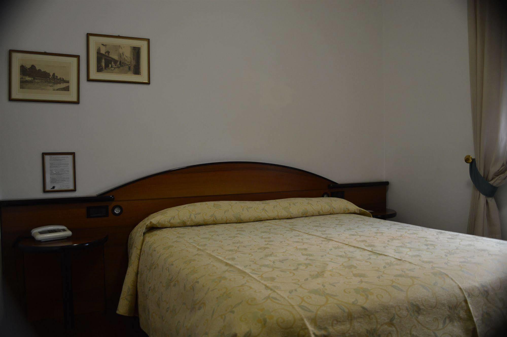 Hotel Sagittario Padova Esterno foto